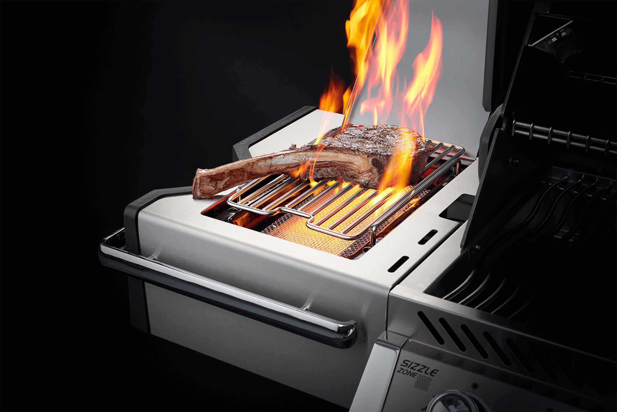 Napoleon Prestige PRO 500, Edelstahl Sizzle Zone Steak