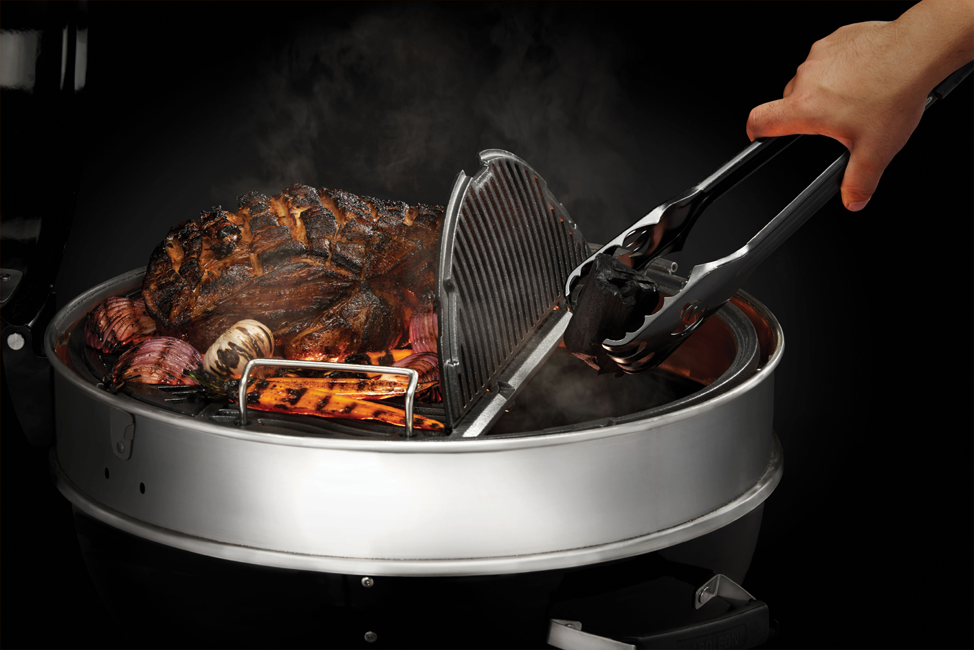 PRO22KLEG_9 Napoleon PRO22 Holzkohle-Kugelgrill